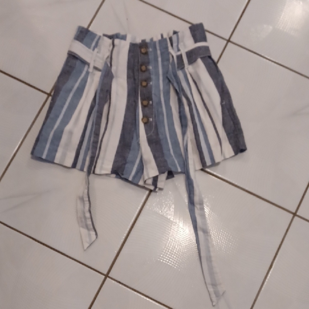 4/$80 Blue & White Stiped High Waist Shorts - Size Small